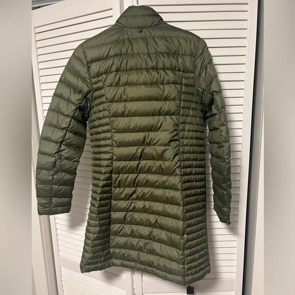 Women’s Patagonia puffer parka length - Picture 4 of 4